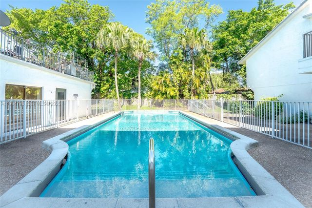 2570 Coral Springs Dr 2570, Coral Springs, FL 33065