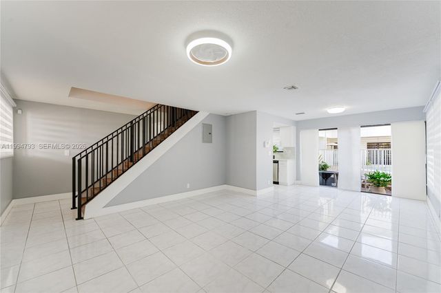 2570 Coral Springs Dr 2570, Coral Springs, FL 33065
