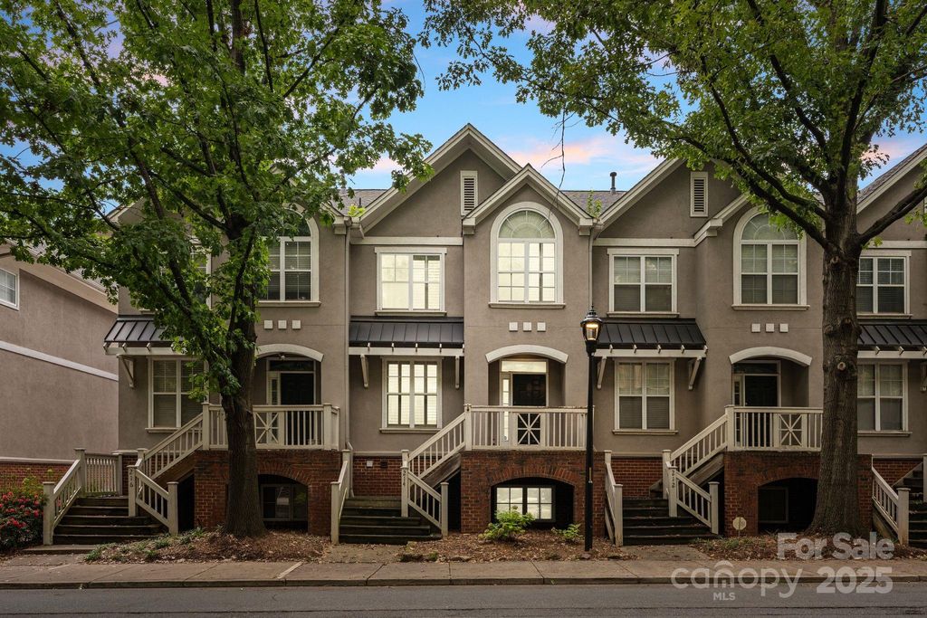 214 S Cedar Street, Charlotte, NC 28202