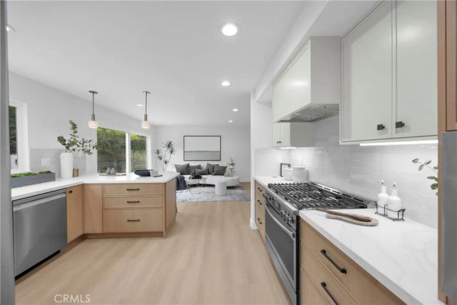 8792 Baywood Drive, Huntington Beach, CA 92646