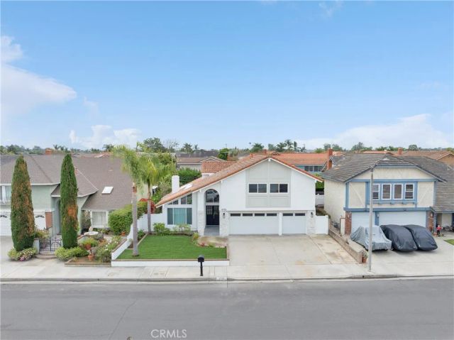 8792 Baywood Drive, Huntington Beach, CA 92646
