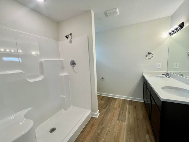 2078-2080 N Reece Ct, Goddard, KS 67052