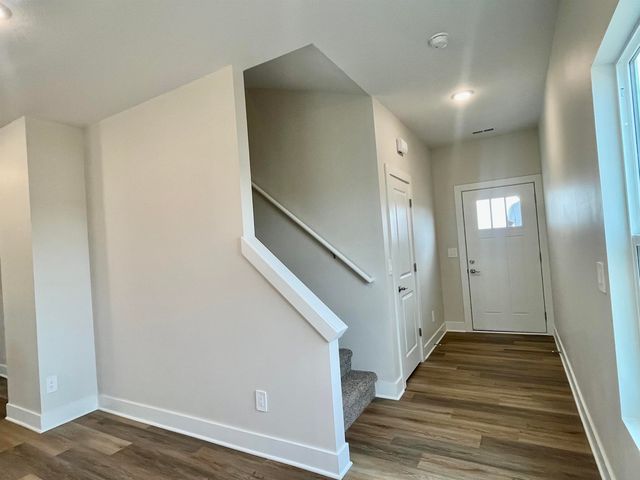 2078-2080 N Reece Ct, Goddard, KS 67052