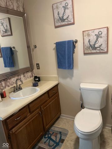 7906 Windham Lake Way 11, Indianapolis, IN 46214