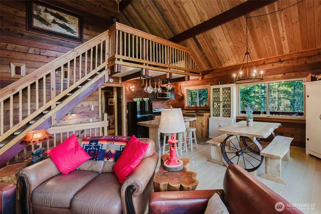 62 NE Southridge Drive, Belfair, WA 98528