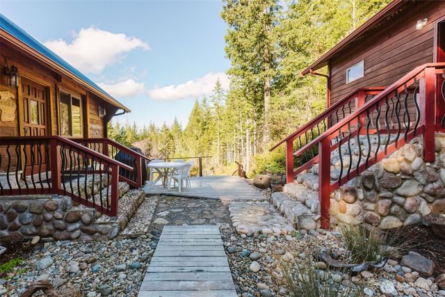62 NE Southridge Drive, Belfair, WA 98528