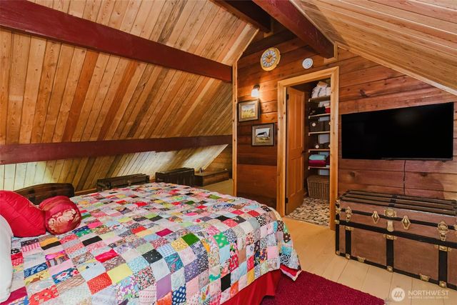 62 NE Southridge Drive, Belfair, WA 98528