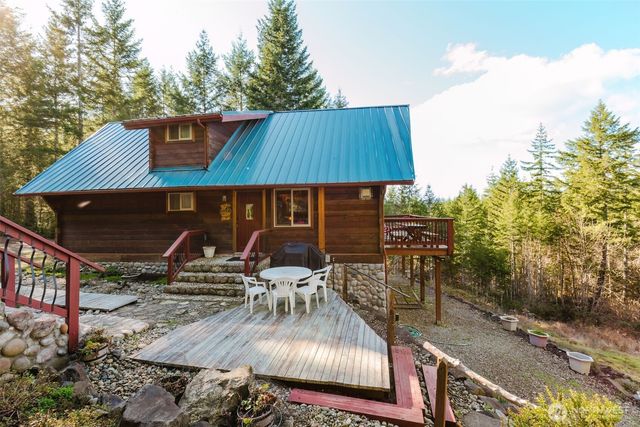 62 NE Southridge Drive, Belfair, WA 98528