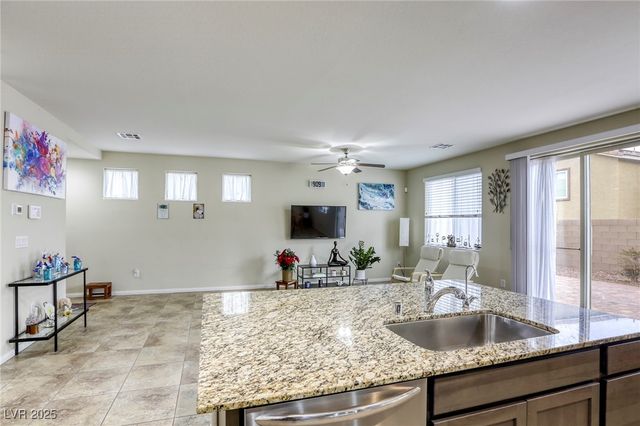 9232 White Sapphire Court, Las Vegas, NV 89178