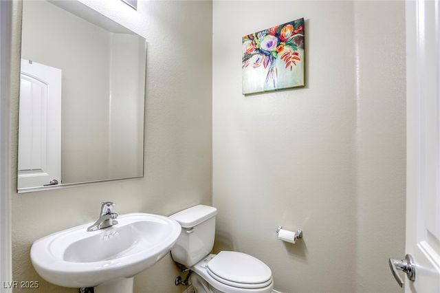 9232 White Sapphire Court, Las Vegas, NV 89178