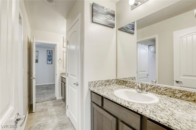 9232 White Sapphire Court, Las Vegas, NV 89178