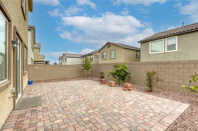 9232 White Sapphire Court, Las Vegas, NV 89178