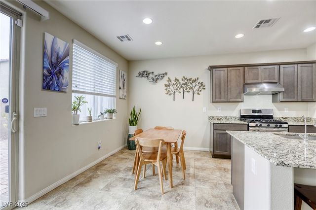 9232 White Sapphire Court, Las Vegas, NV 89178