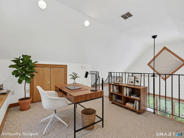 9 Barley Hill Road, Old Saybrook, CT 06475