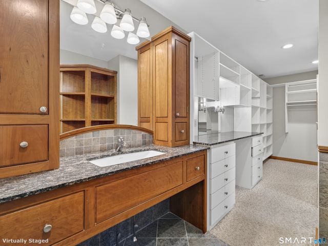 9 Barley Hill Road, Old Saybrook, CT 06475