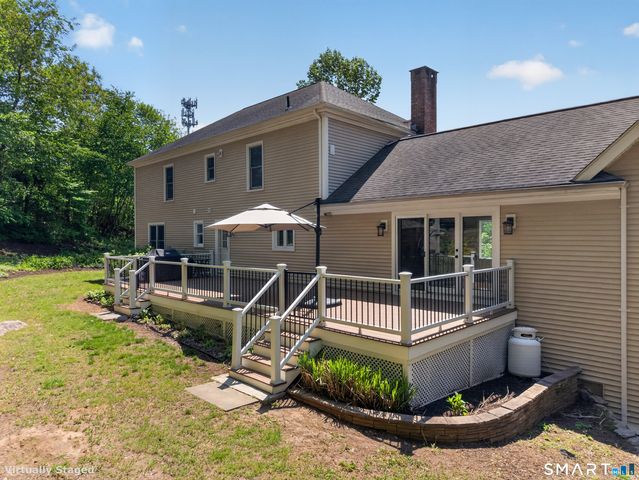 9 Barley Hill Road, Old Saybrook, CT 06475