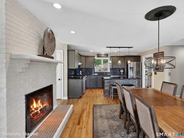 9 Barley Hill Road, Old Saybrook, CT 06475