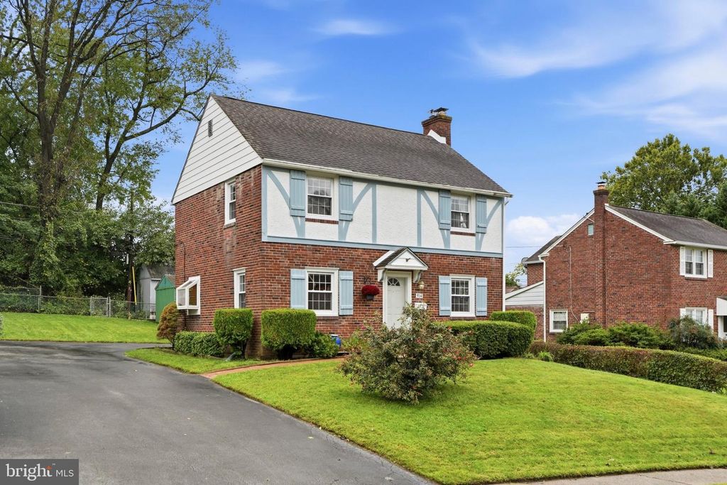 914 STANBRIDGE RD, DREXEL HILL, PA 19026 — exterior