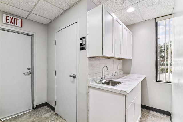 3804 GUNN HIGHWAY, Tampa, FL 33618