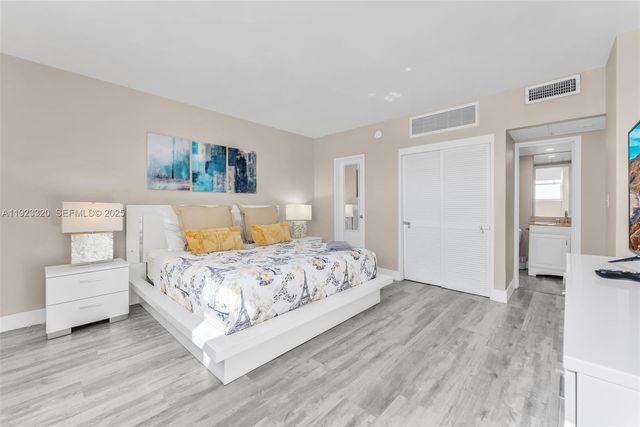 3901 S Ocean Dr 10L, Hollywood, FL 33019