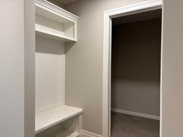 113 E Hickam St, Derby, KS 67037