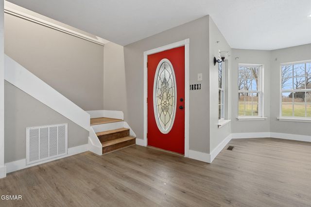 1853 Bluff Mountain Road, Sevierville, TN 37876