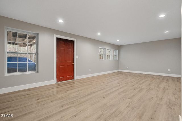 1853 Bluff Mountain Road, Sevierville, TN 37876