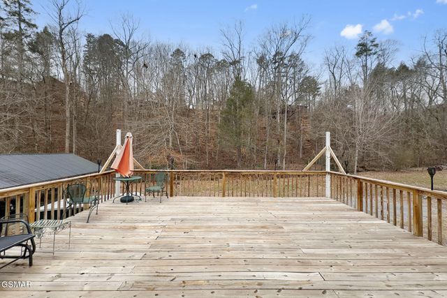 1853 Bluff Mountain Road, Sevierville, TN 37876