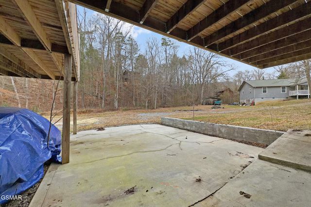 1853 Bluff Mountain Road, Sevierville, TN 37876