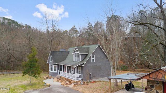 1853 Bluff Mountain Road, Sevierville, TN 37876