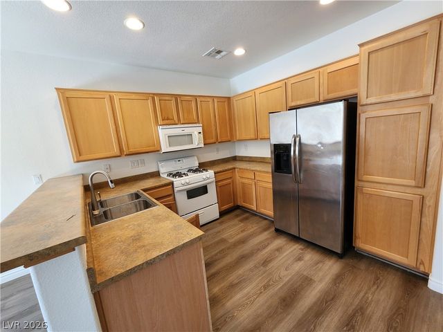 7249 West Shelbourne Avenue, Las Vegas, NV 89113