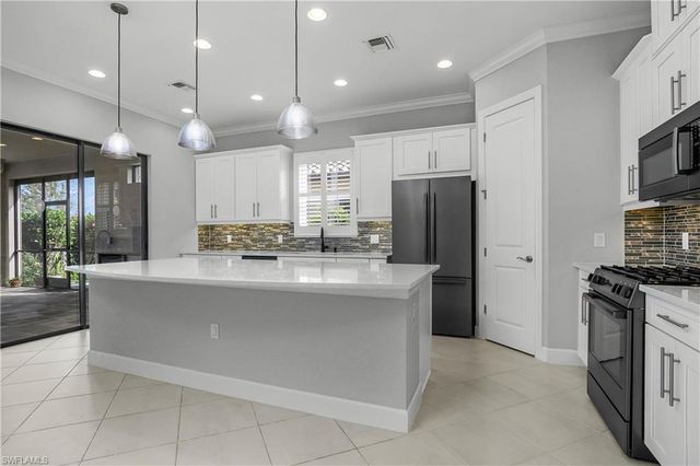 19728 Estero Pointe LN, Fort Myers, FL 33908