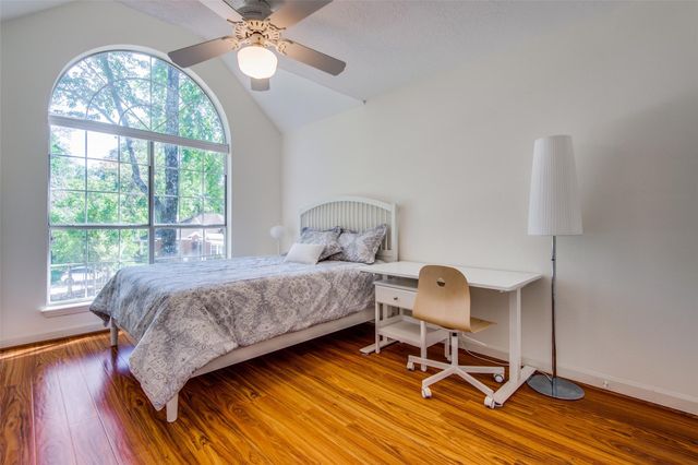 34 Ginger Bay Place, The Woodlands, TX 77382