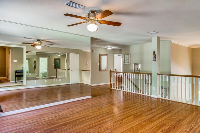 34 Ginger Bay Place, The Woodlands, TX 77382