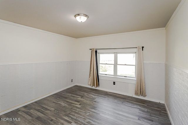 210 E Poe Road, Bowling Green, OH 43402