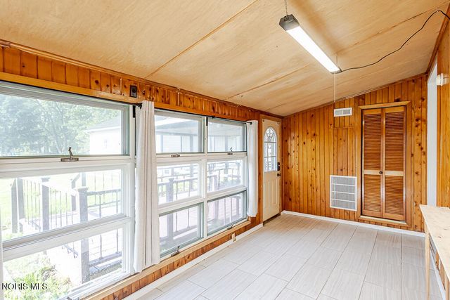 210 E Poe Road, Bowling Green, OH 43402