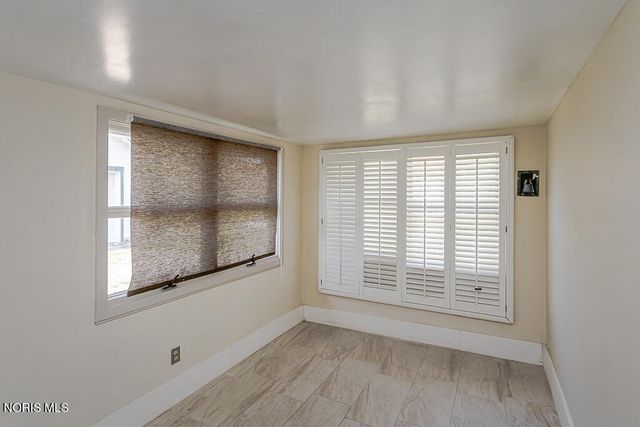 210 E Poe Road, Bowling Green, OH 43402