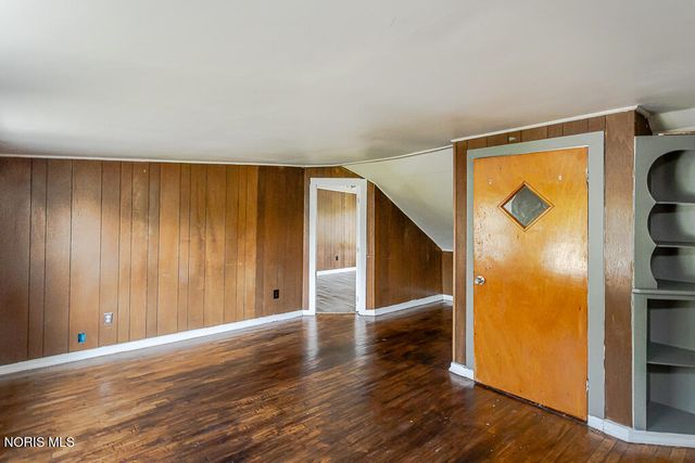 210 E Poe Road, Bowling Green, OH 43402