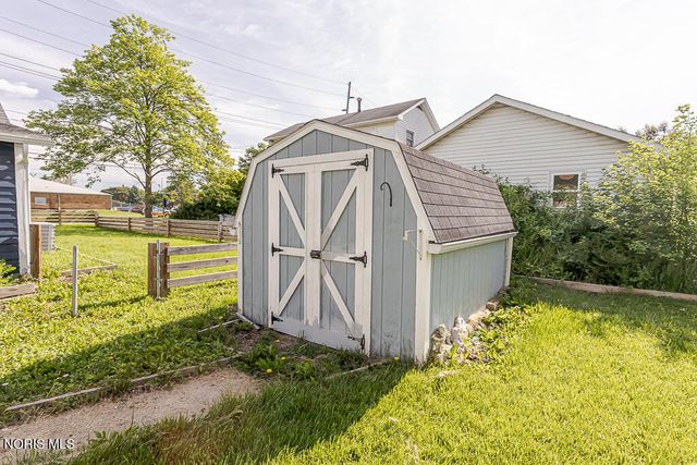 210 E Poe Road, Bowling Green, OH 43402
