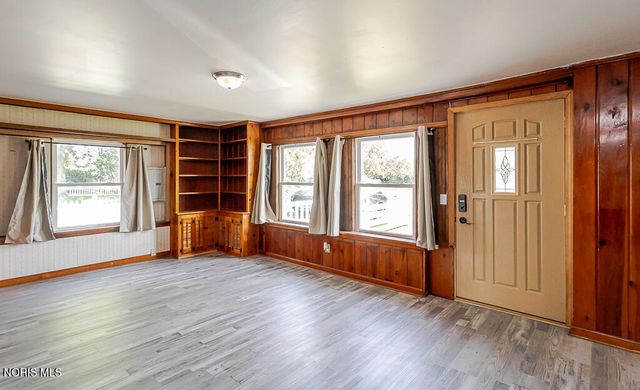 210 E Poe Road, Bowling Green, OH 43402