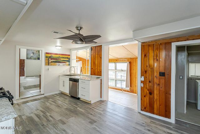 210 E Poe Road, Bowling Green, OH 43402
