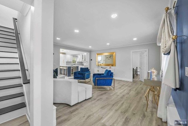 817 Jassamine Way, Fort Lee, NJ 07024