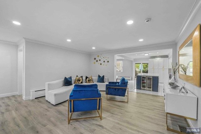 817 Jassamine Way, Fort Lee, NJ 07024