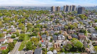 817 Jassamine Way, Fort Lee, NJ 07024