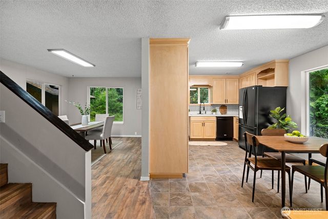 4562 SE Burley Olalla Road, Olalla, WA 98359