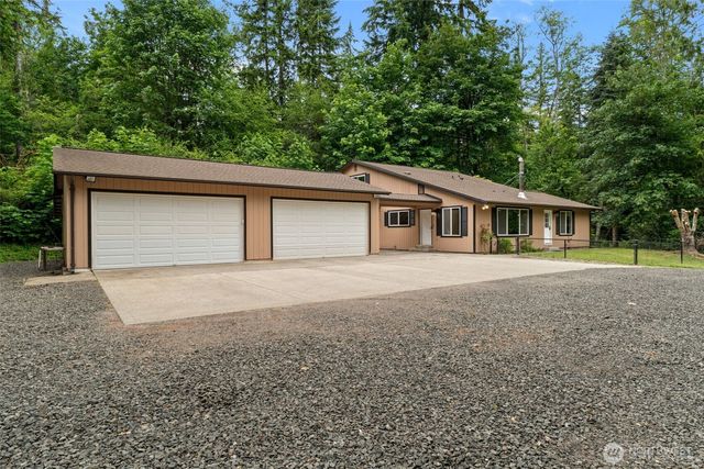 4562 SE Burley Olalla Road, Olalla, WA 98359