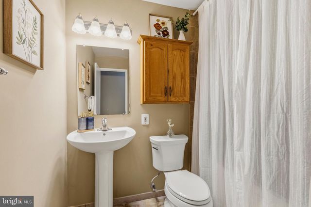 8100 ELLET RD, Springfield, VA 22151