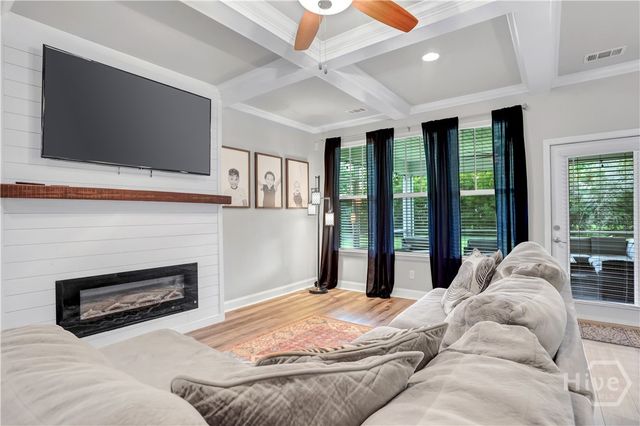 7 Gresham Lane, Savannah, GA 31419