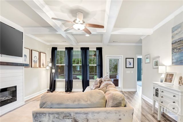 7 Gresham Lane, Savannah, GA 31419