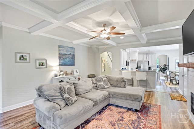7 Gresham Lane, Savannah, GA 31419